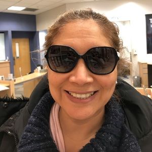 Meet your Posher, Maria